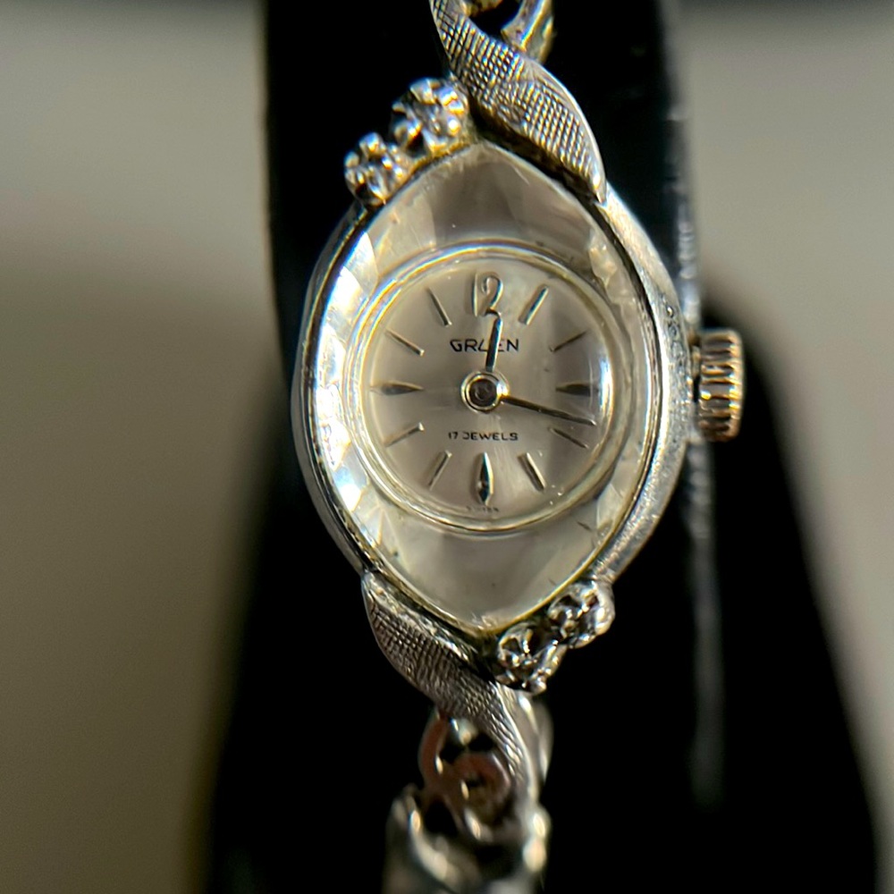 Gruen Antique Vintage Manual Rolled Gold Diamond Watch